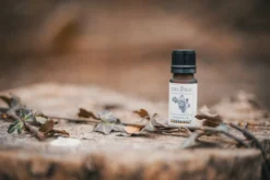 Ätherisches Zedernholz-Öl, 10ml -Karseifen Verkäufe DSC06719