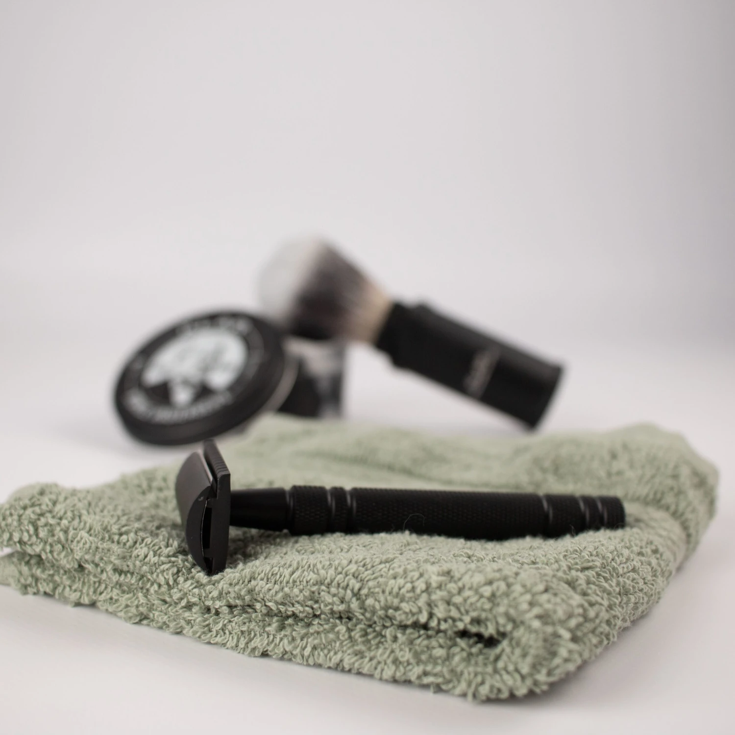 Geschenkbox: Rasur Schwarz – Bild 4